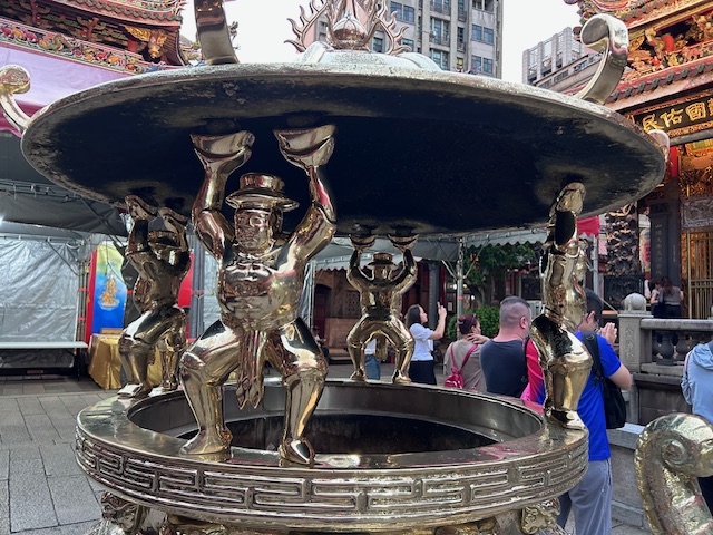 a0141 不一樣的龍山寺